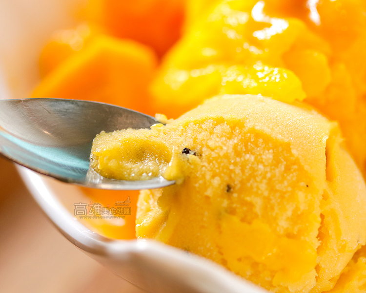 【高雄美食。鳳山區】津芒果冰品店|自家栽種真材實料,芒果冰也可以這麼濃醇香! 【高雄美食。鳳山區】津芒果冰品店|自家栽種真材實料,芒果冰也可以這麼濃醇香!